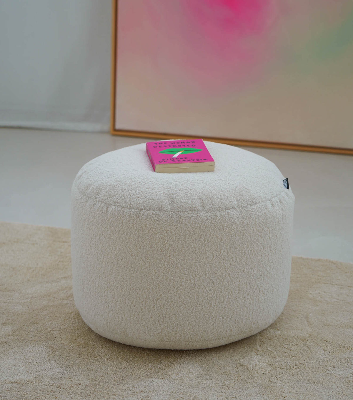 mokebo® 'Mochi' Bouclé poef hocker voetenbankje bijzettafel