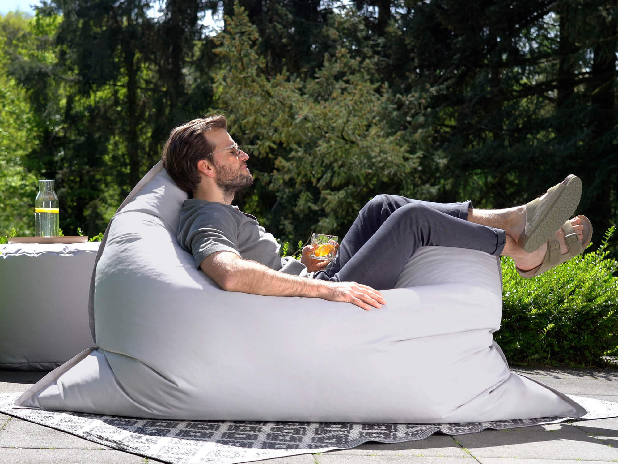 Sitz- & Bodenkissen für Garten und Terrasse