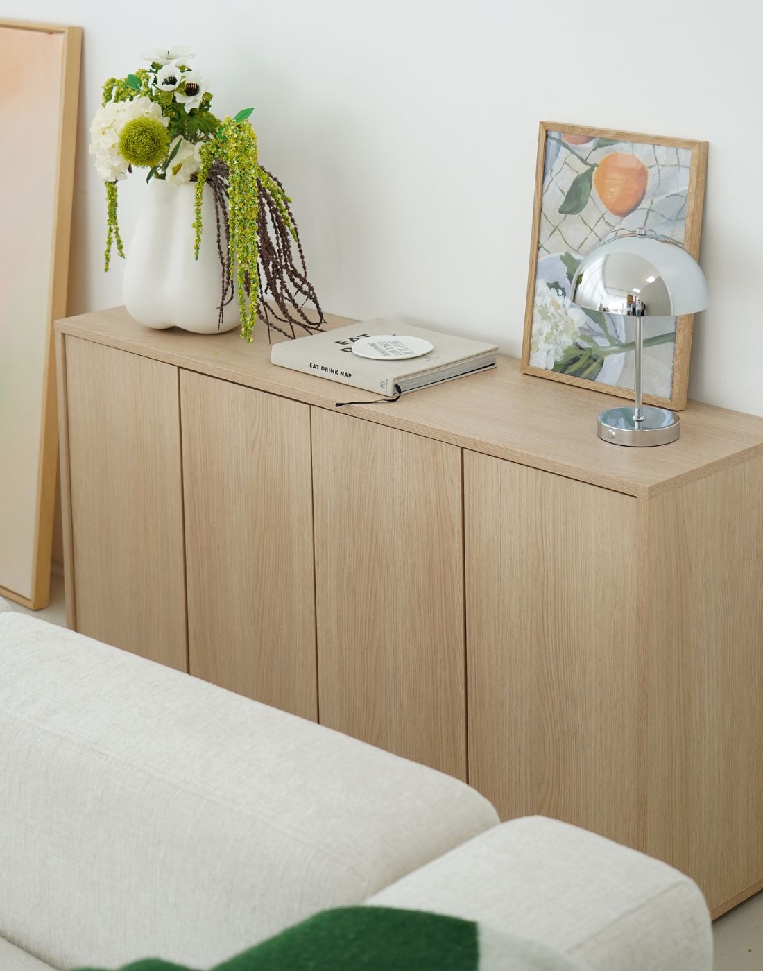 4-türiges Sideboard in heller Eiche