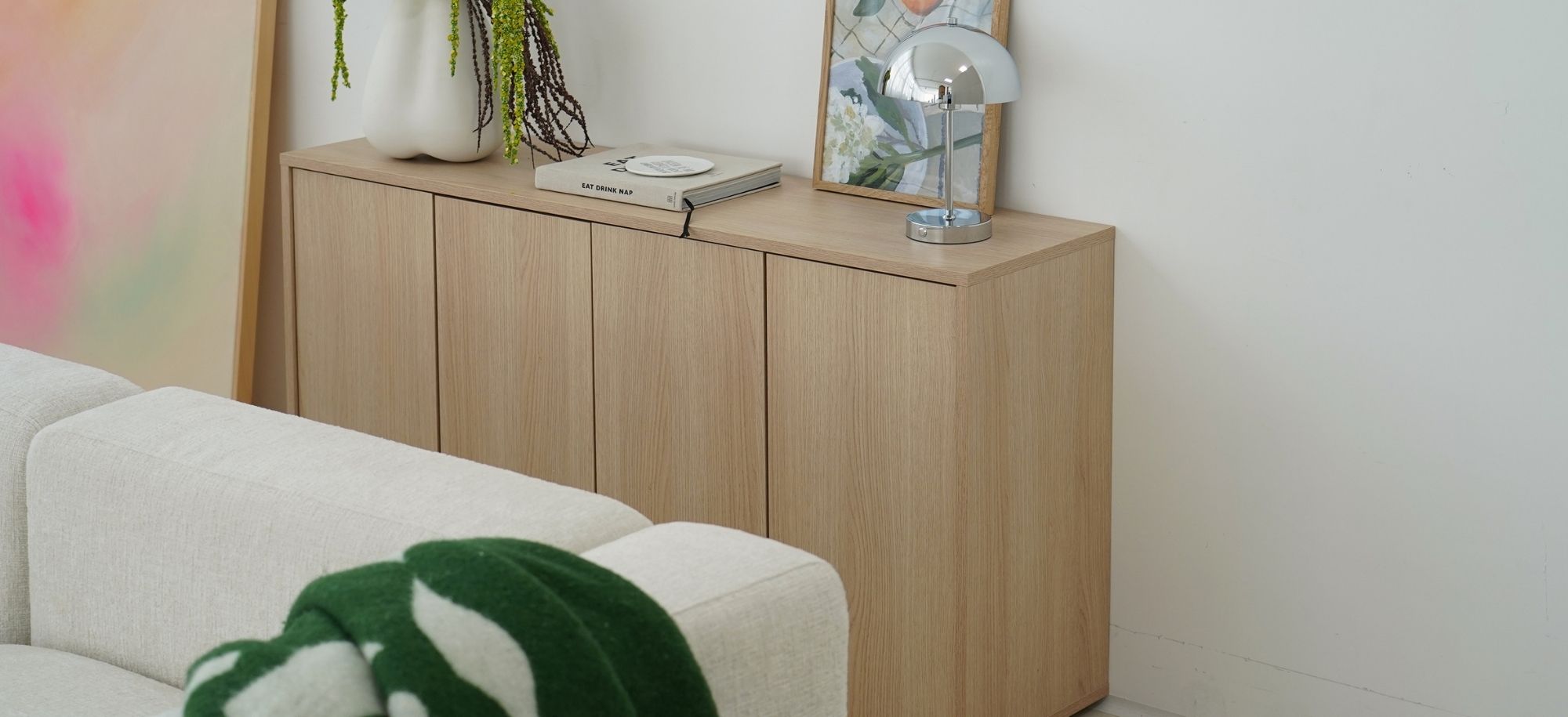 Sideboard mit vier Türen in heller Eiche