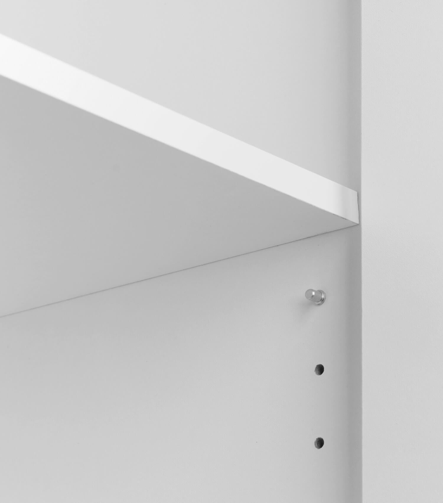 Flexibel positionerbare Einlegeböden, bis 20kg belastbar