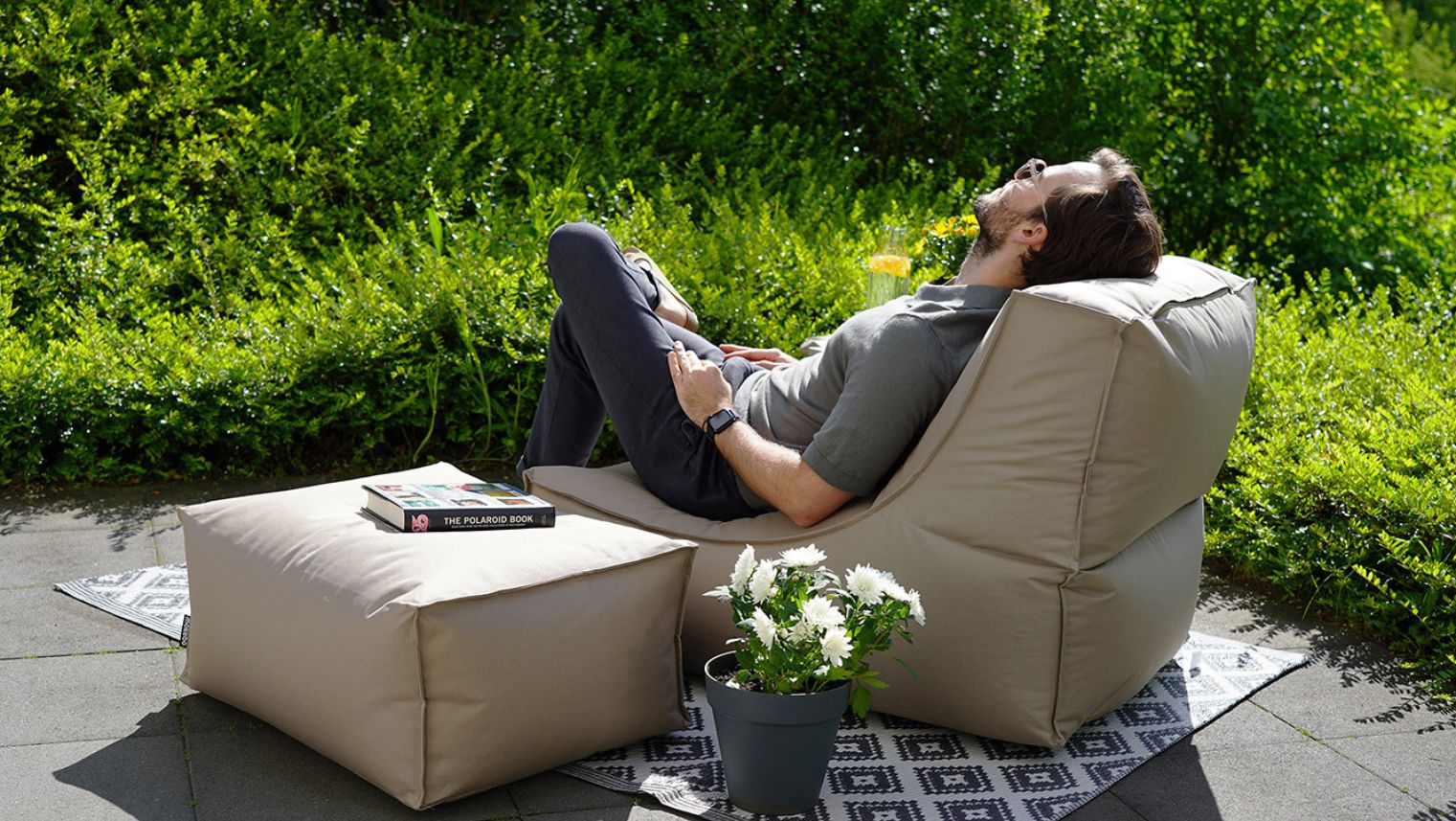 Eckiger Outdoor Pouf in Khaki Beige