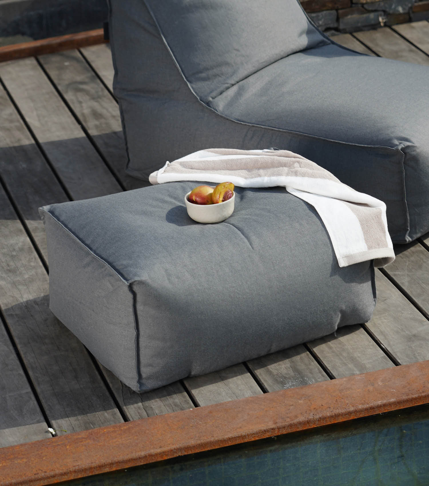 Outdoor Pouf Hocker Sitzkissen Bodenkissen 'Der Ruhepouf' Fußhocker eckig