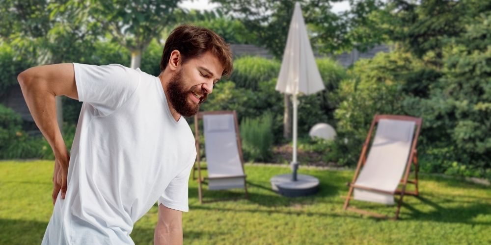 Welche Gartenliege eignet sich bei Rückenschmerzen?