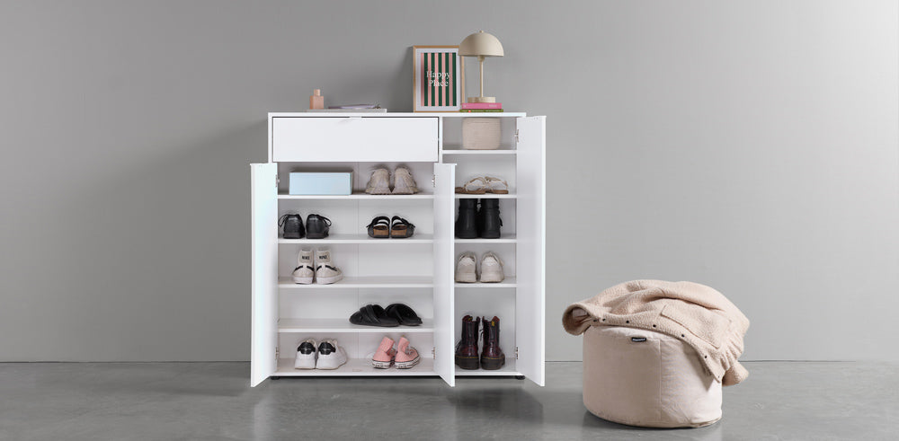 Die besten Tipps gegen Schuhschrank Geruch