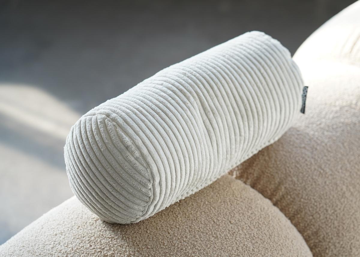 Weiche Cordkissen in allen Formen und Farben