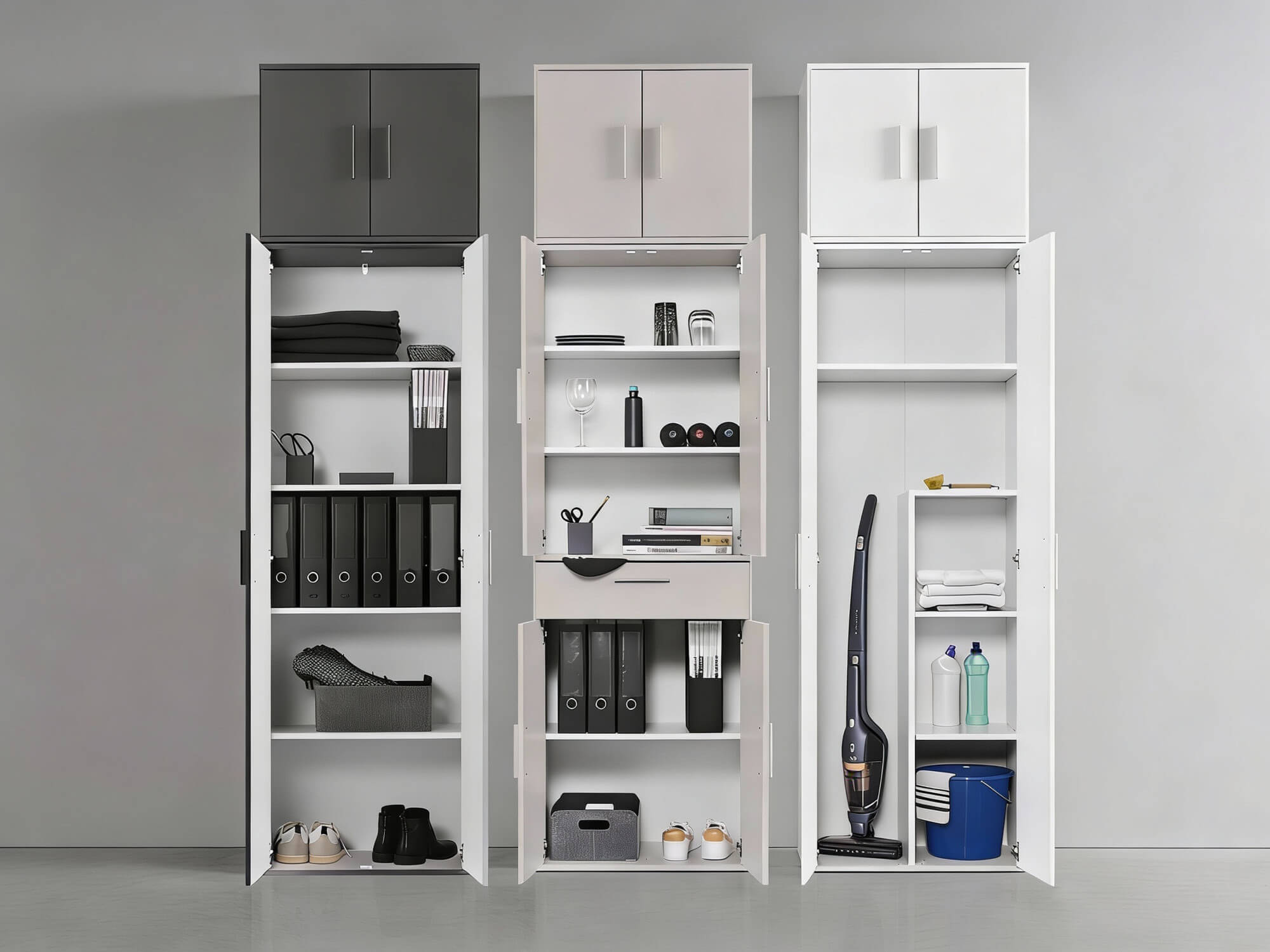 Deckenhohe Mehrzweckschränke in drei Ausführungen und drei Farben